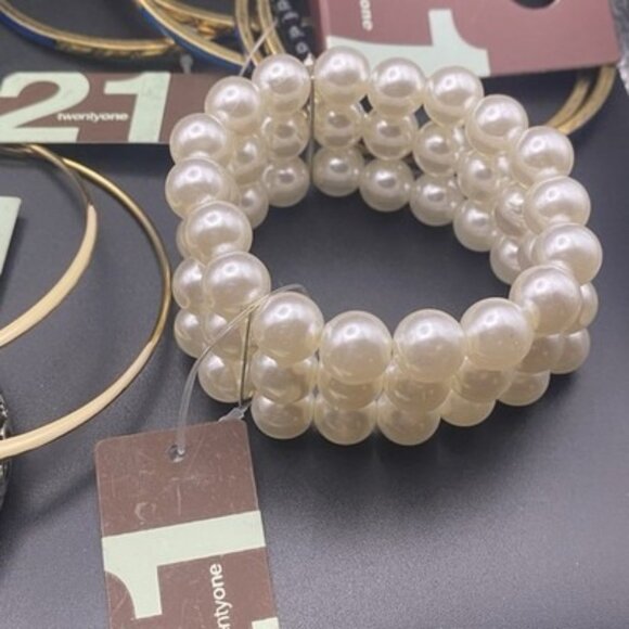 Forever 21 Jewelry Lot 9 New Tagged Pcs Bangles Bracelets Earrings Necklaces XXI - Picture 5 of 10